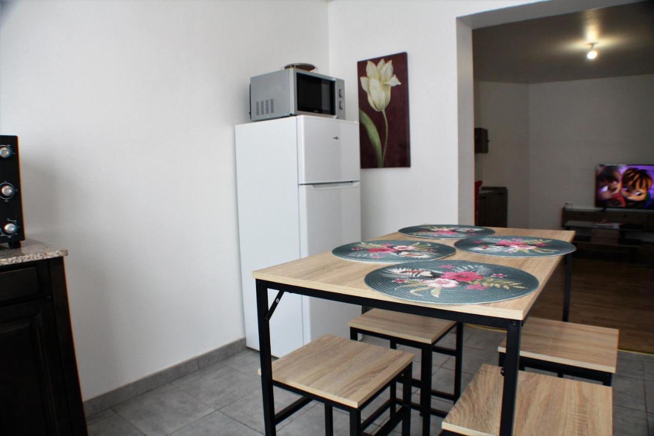 Le Cottage Des Curie Calais Exterior foto